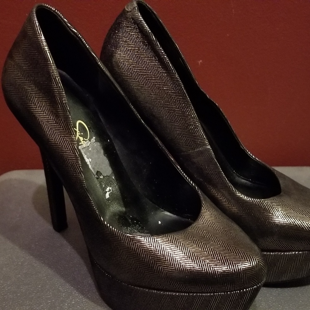 Jessica Simpson Platform Metallic Gold Pumps 8.5